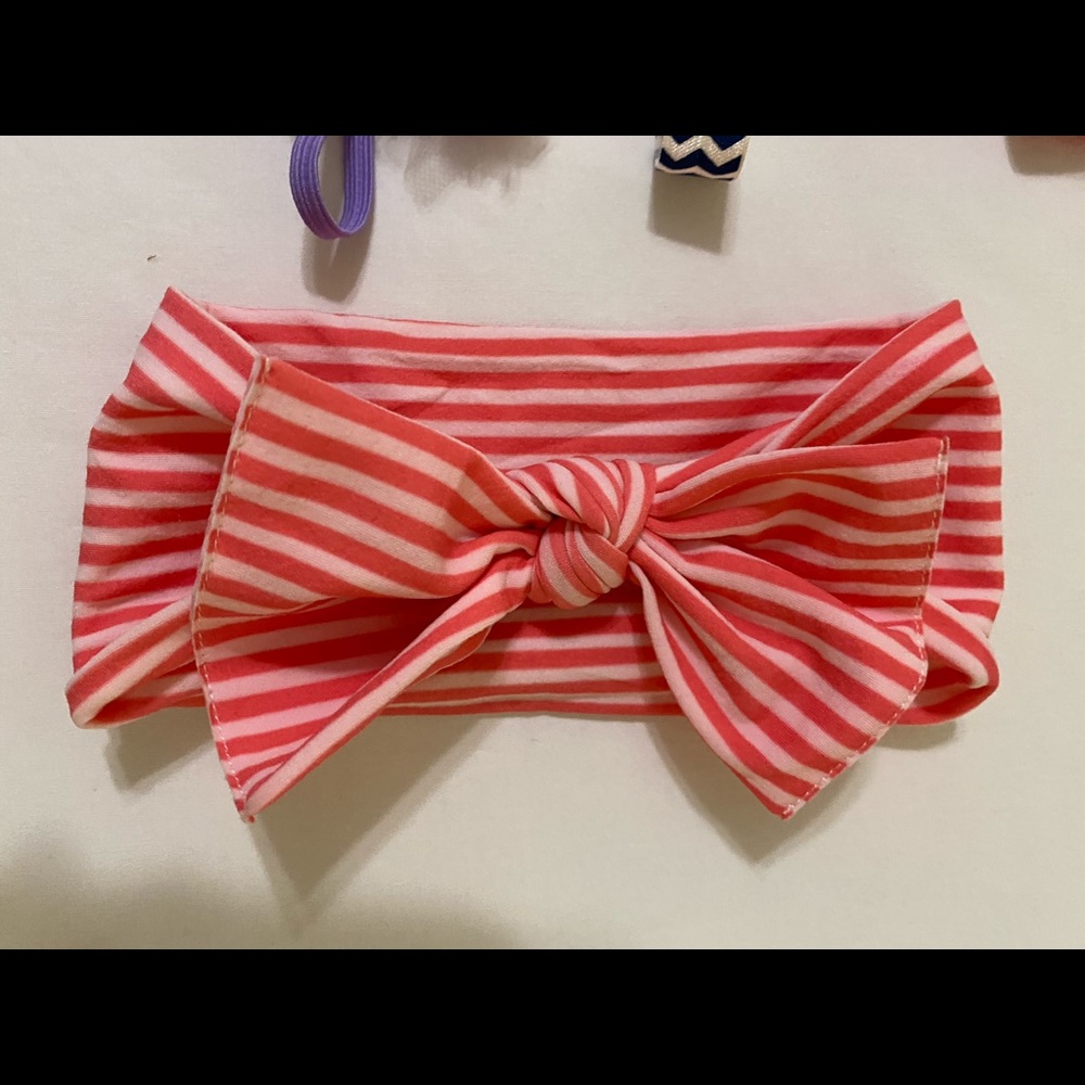 Bows - Picture 4 of 4
